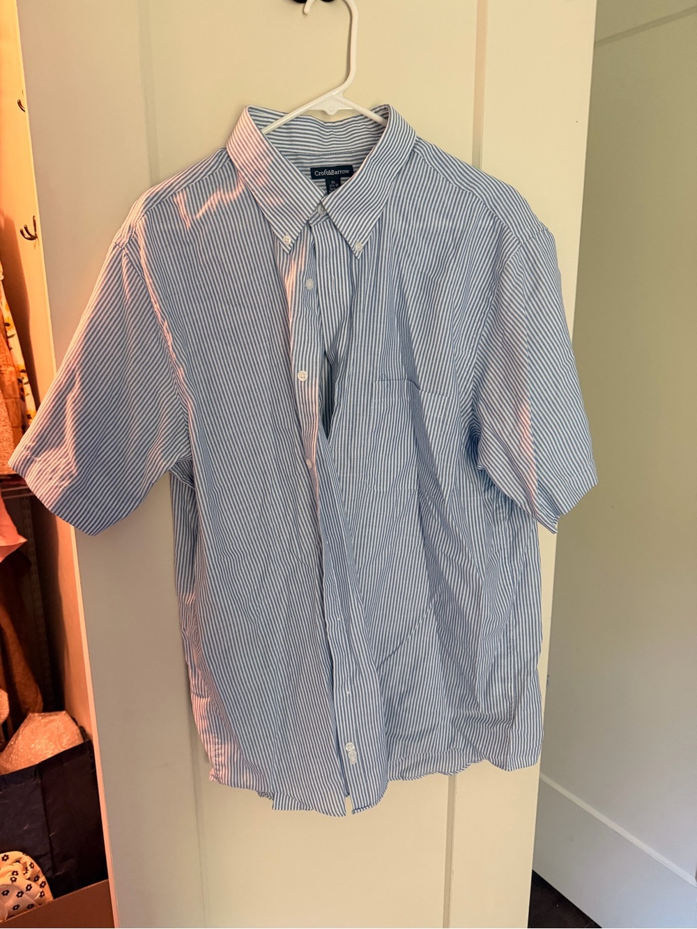 croft & barrow Blue and White Thin-Stripe Short-Sleeve Button-Down Shirt